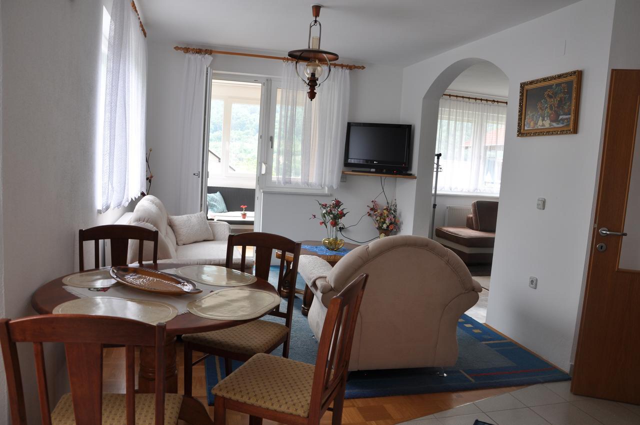 Hotel Rezidenca Ervin Jesenice Exteriér fotografie
