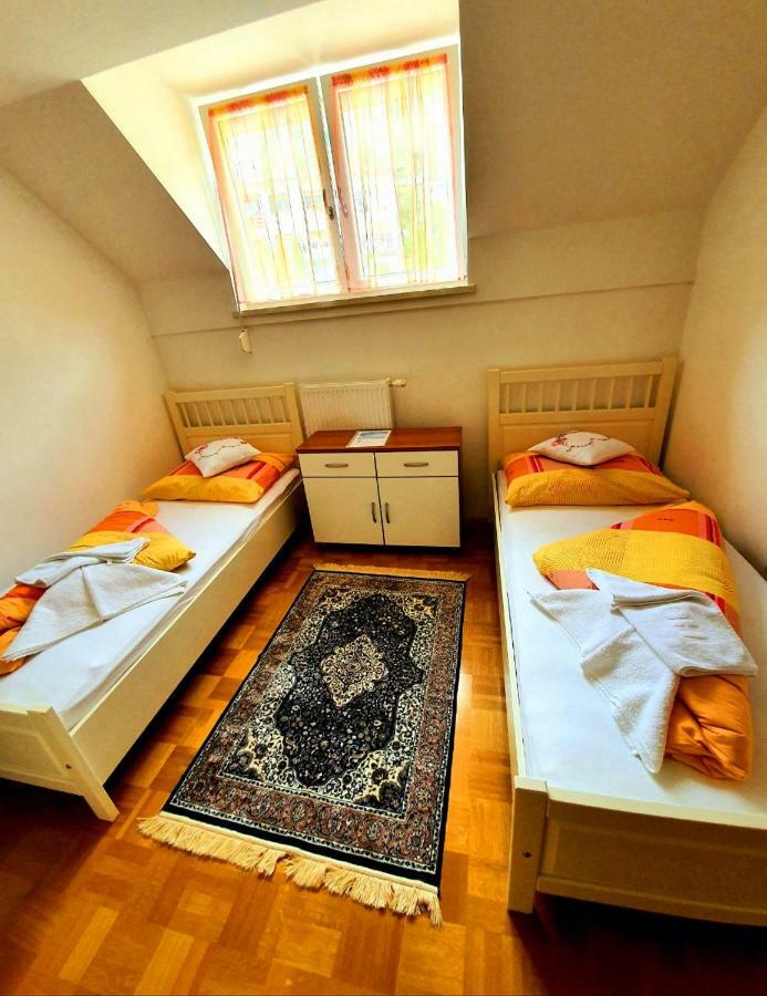 Hotel Rezidenca Ervin Jesenice Pokoj fotografie